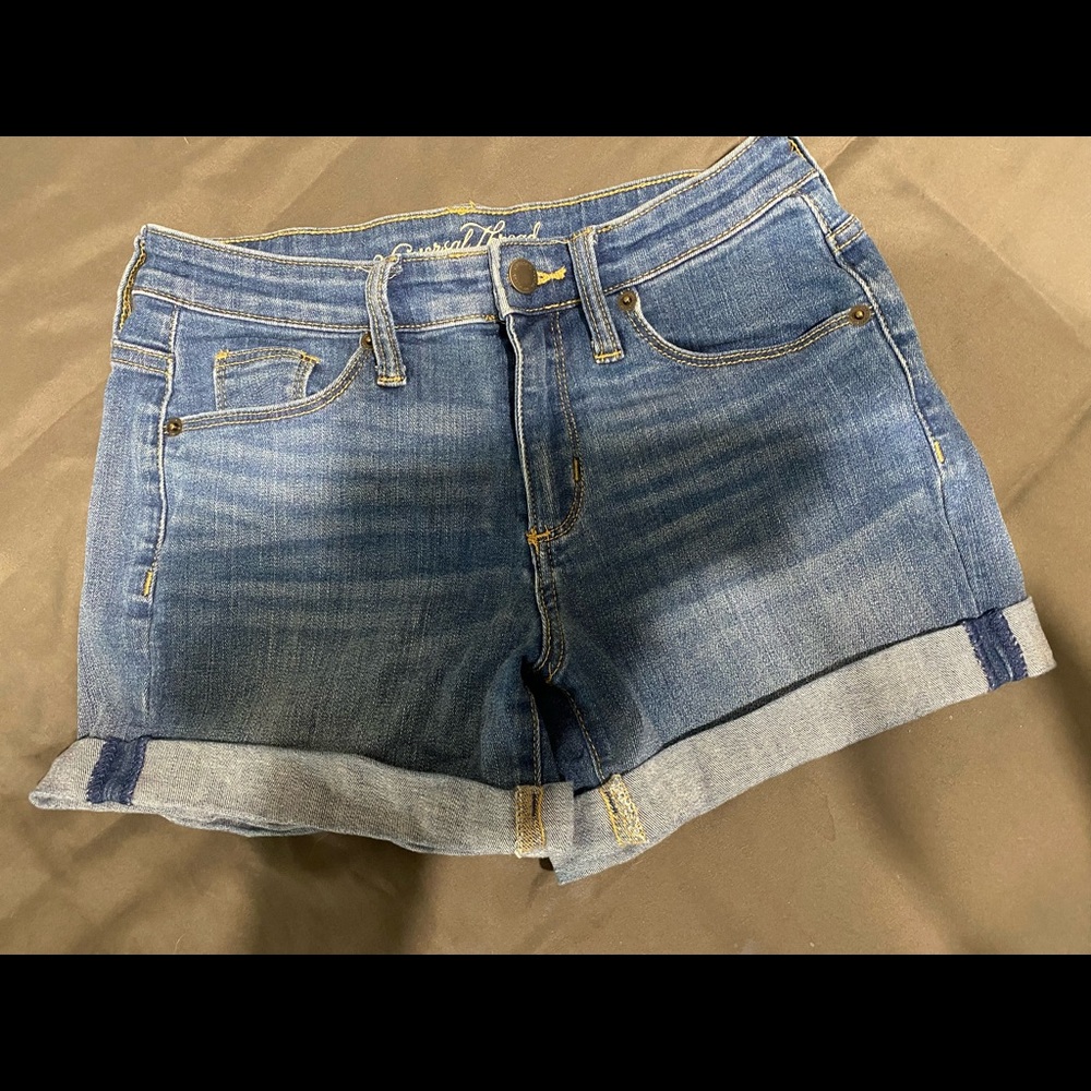 2/$20 Universal thread high rise shorts size 0